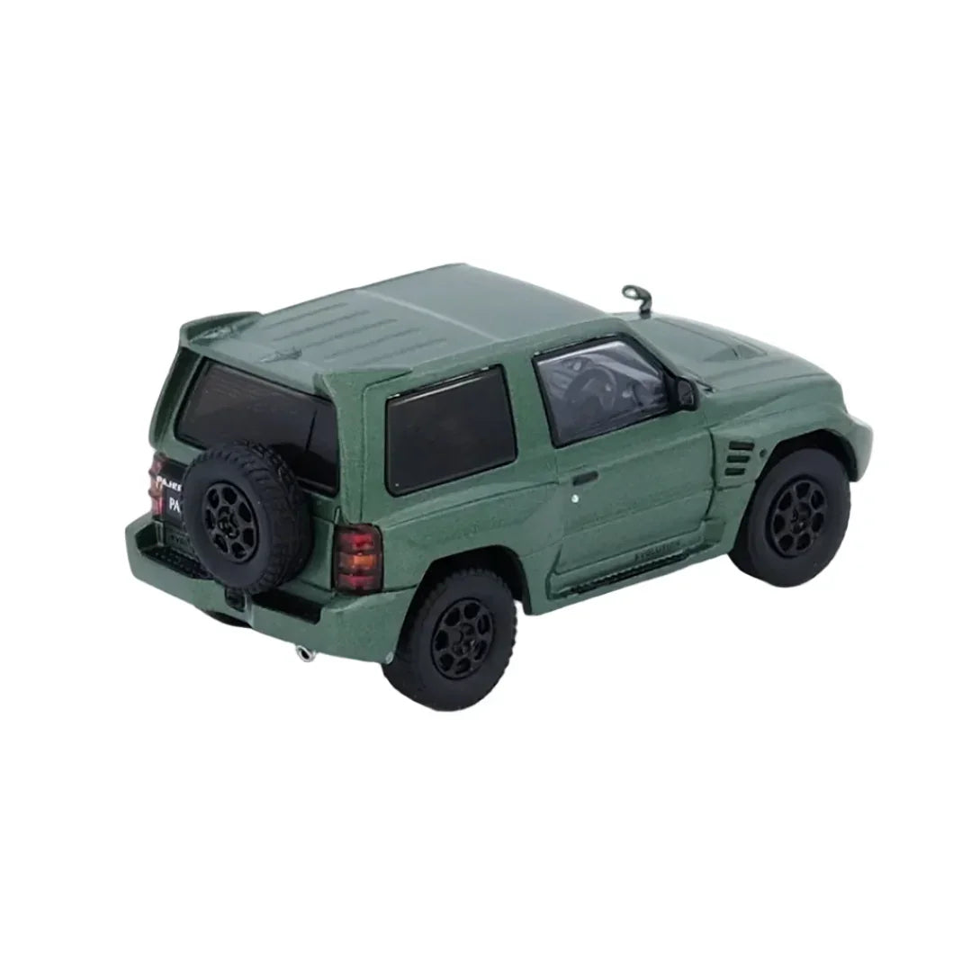 Premium scale diecast model car – Mitsubishi Pajero Evolution, 1:64 Scale (Green) Collectible