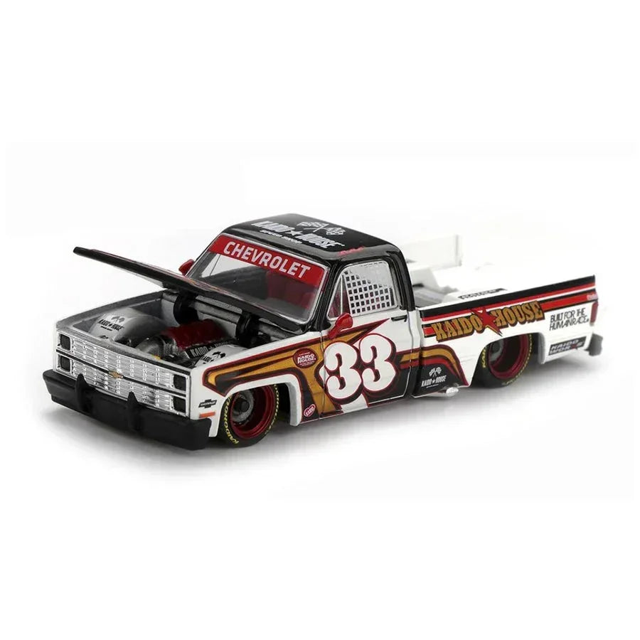 Premium scale diecast model car – Chevrolet Silverado Kaido Intimidator V1, 1:64 Scale Collectible