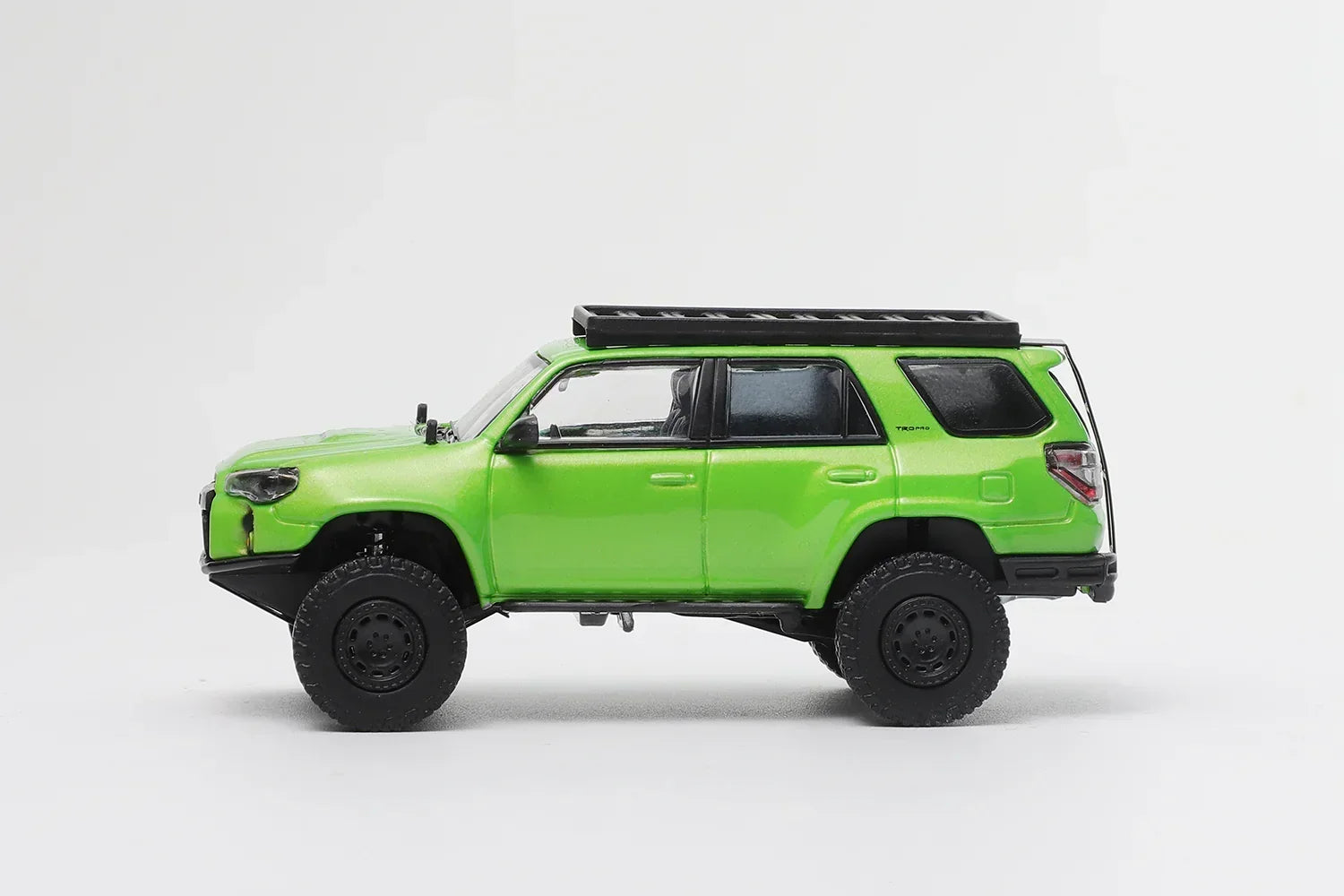 Premium scale diecast model car – Toyota 4Runner Heavy Modified Version With Accessories, 1:64 Scale (Green) Collectible