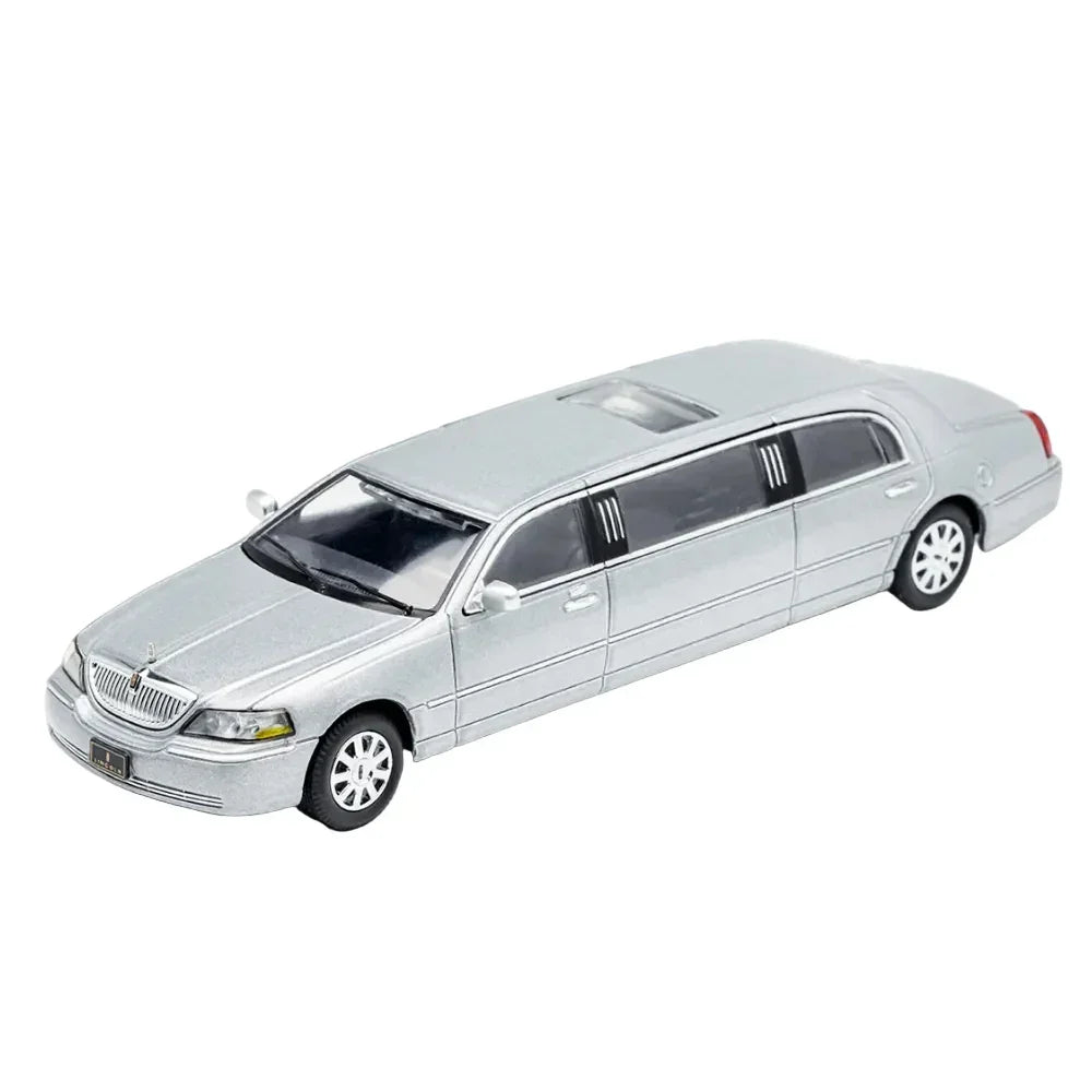 Premium scale diecast model car – A Silver Extended Lincoln, 1:64 Scale (Silver) Collectible