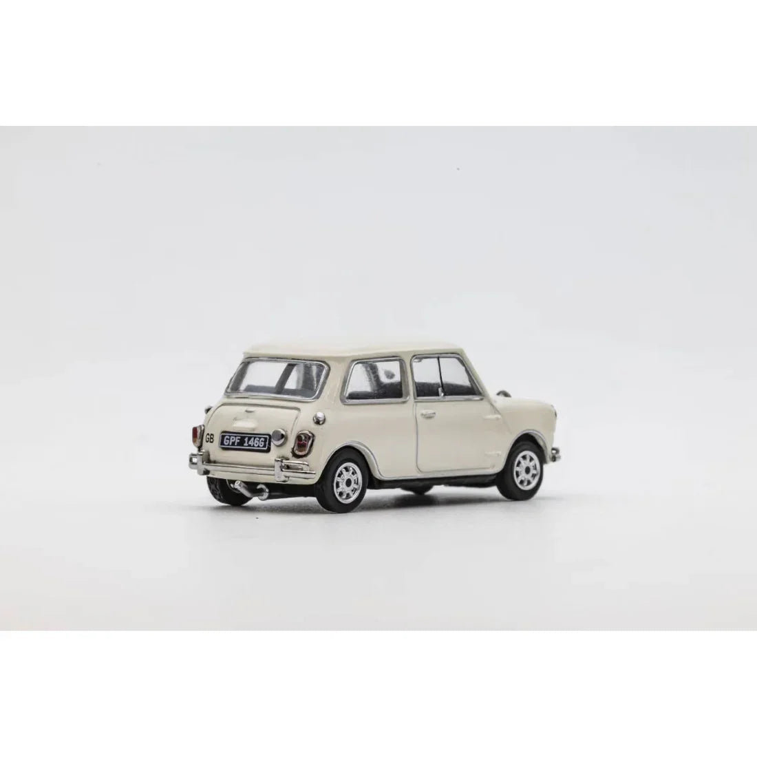 Premium scale diecast model car – Morris Mini Cooper S, 1:64 Scale (White) Collectible
