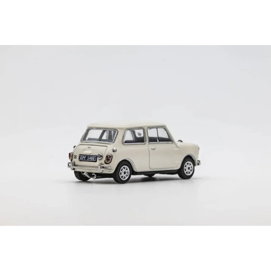 Premium scale diecast model car – Morris Mini Cooper S, 1:64 Scale (White) Collectible