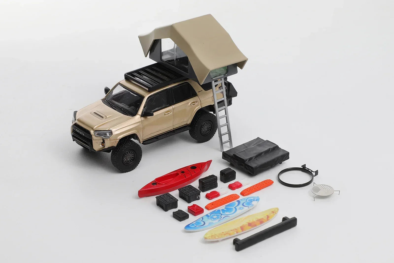 Premium scale diecast model car – Toyota 4Runner Lightly Modified Version With 18pcs Accessories, 1:64 Scale (Silk & Nocturne Black) Collectible
