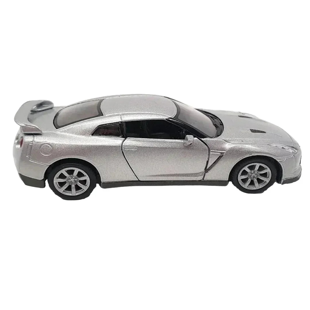 Premium scale diecast model car – Nissan GT-R R35 2009, 1:36 Scale (Silver) Collectible