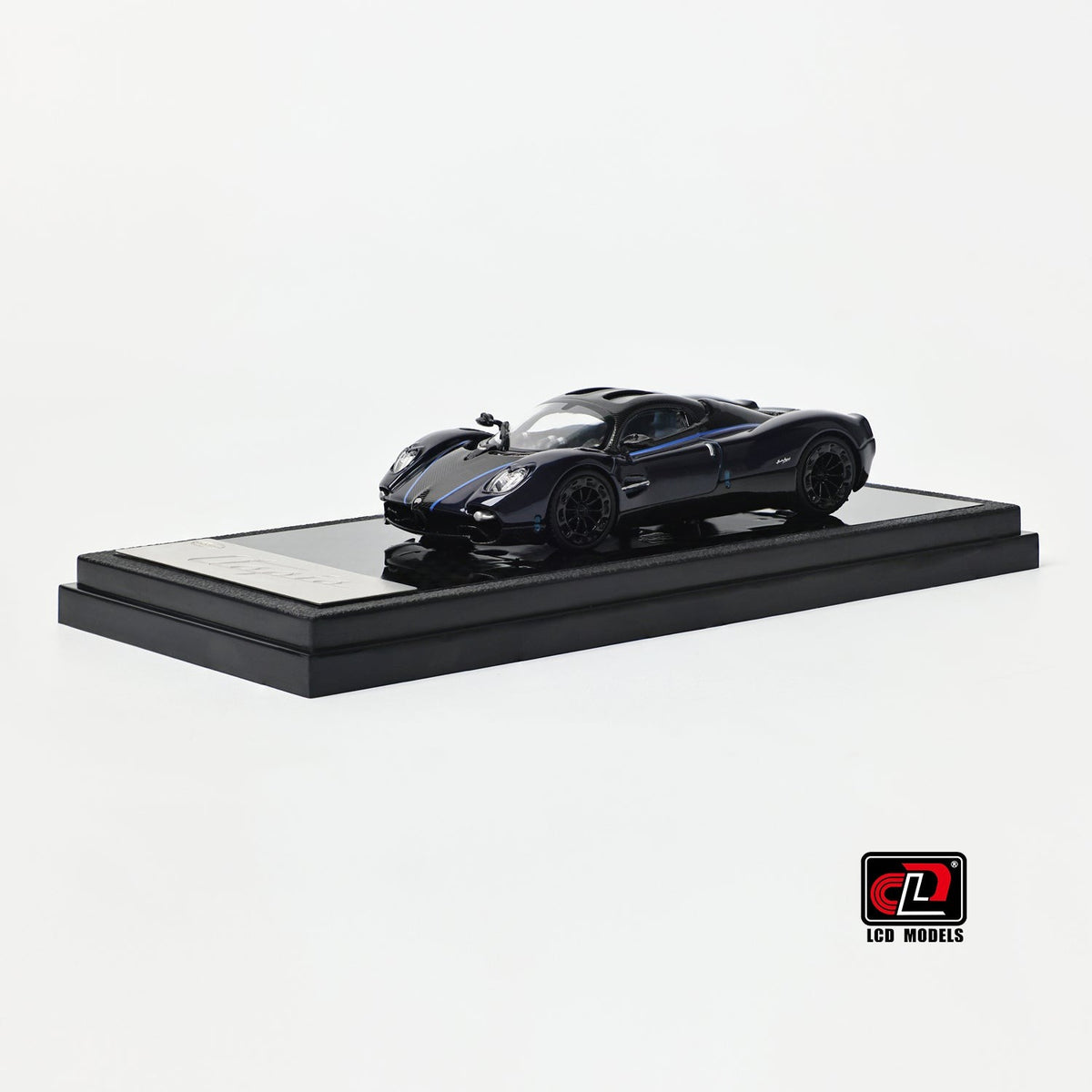 Pagani Utopia, 1:64 Scale (Blue with black carbon)