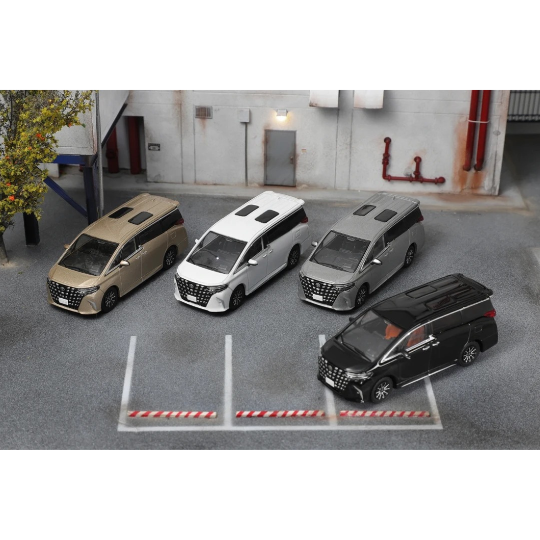 *PRE-ORDER* Toyota Alphard 2024, 1:64 Scale (Golden)