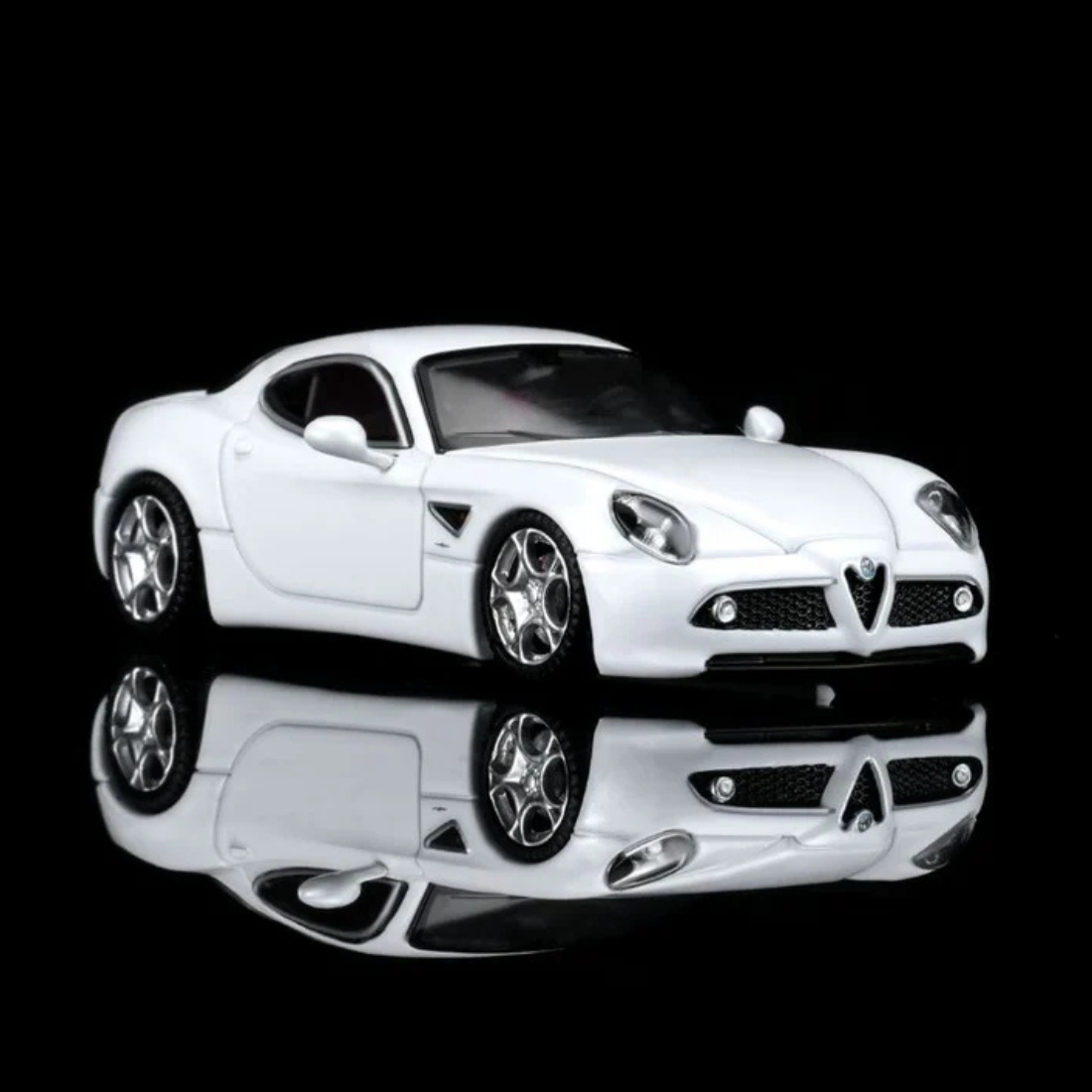 Premium scale diecast model car – *PRE-ORDER* Alfa Romeo 8C Competizione 2008 Bianco Polare, 1:64 Scale Collectible