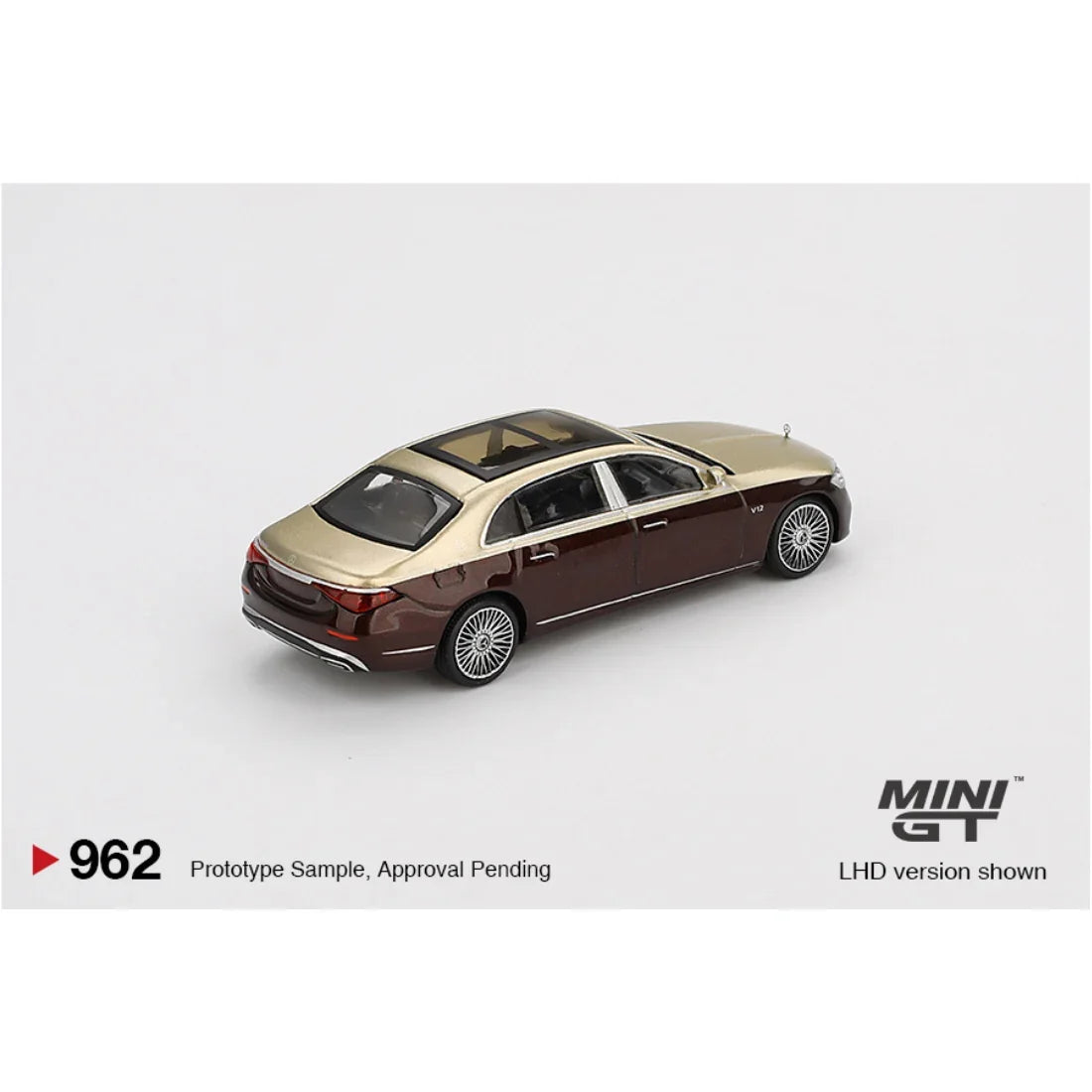 Mercedes-Maybach S 680 Gold / Dark Red Metallic, 1:64 Scale