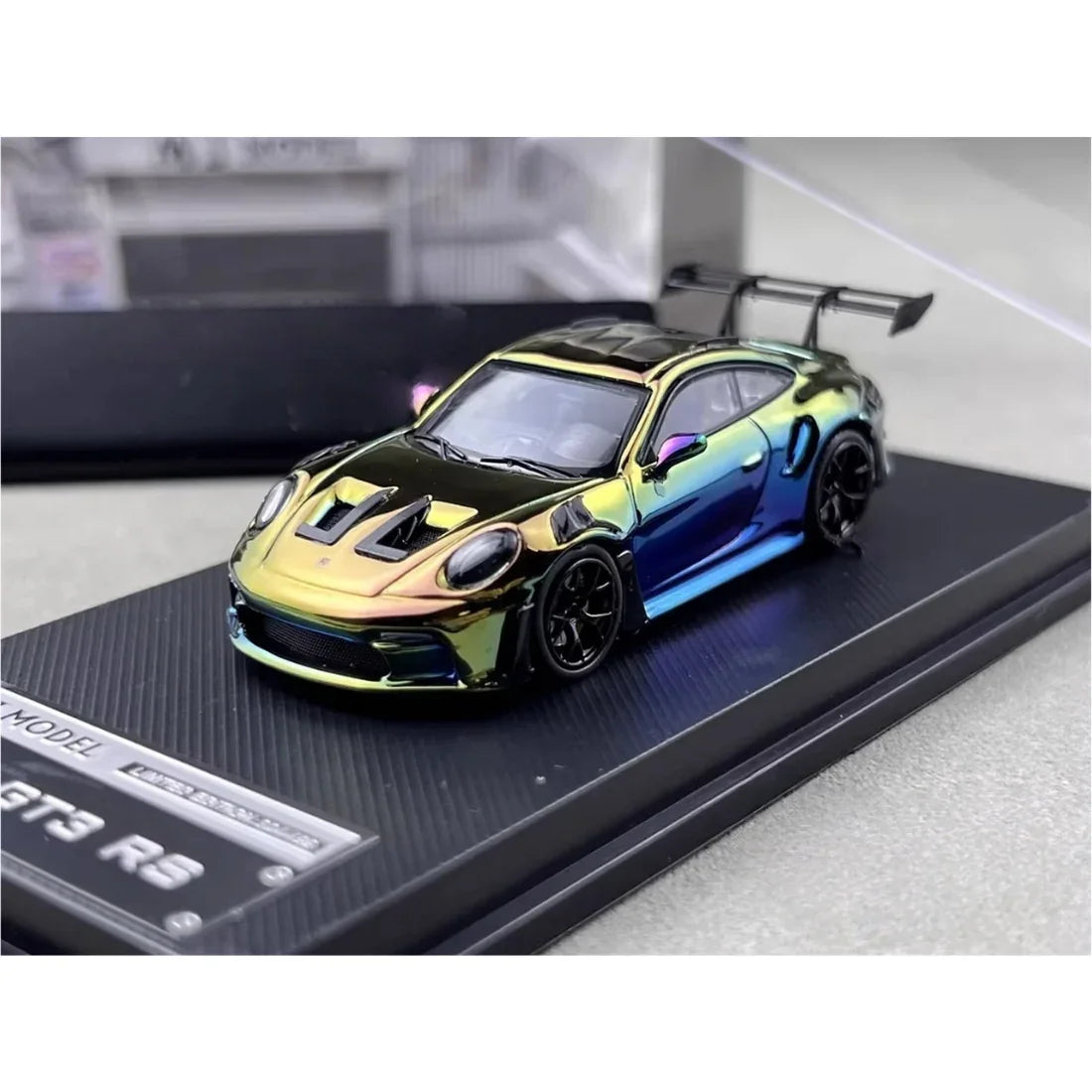 Porsche 911 GT3 RS (Limited to 499pcs), 1:64 Scale (Chrome Multicolor)
