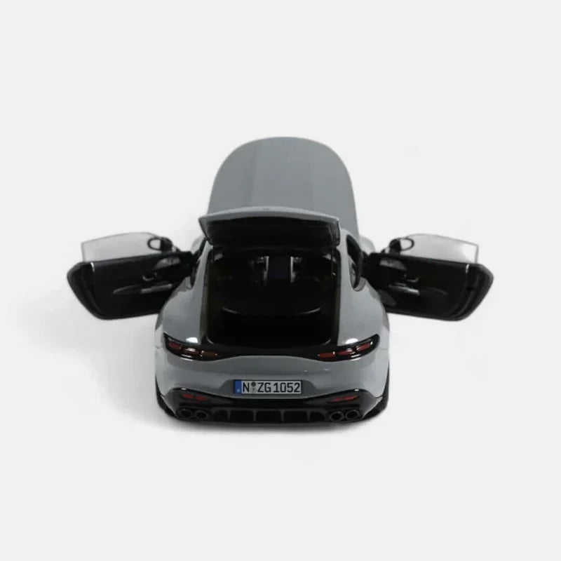Premium scale diecast model car – Mercedes-AMG GT 43, 1:18 Scale (Alpingrey) Collectible