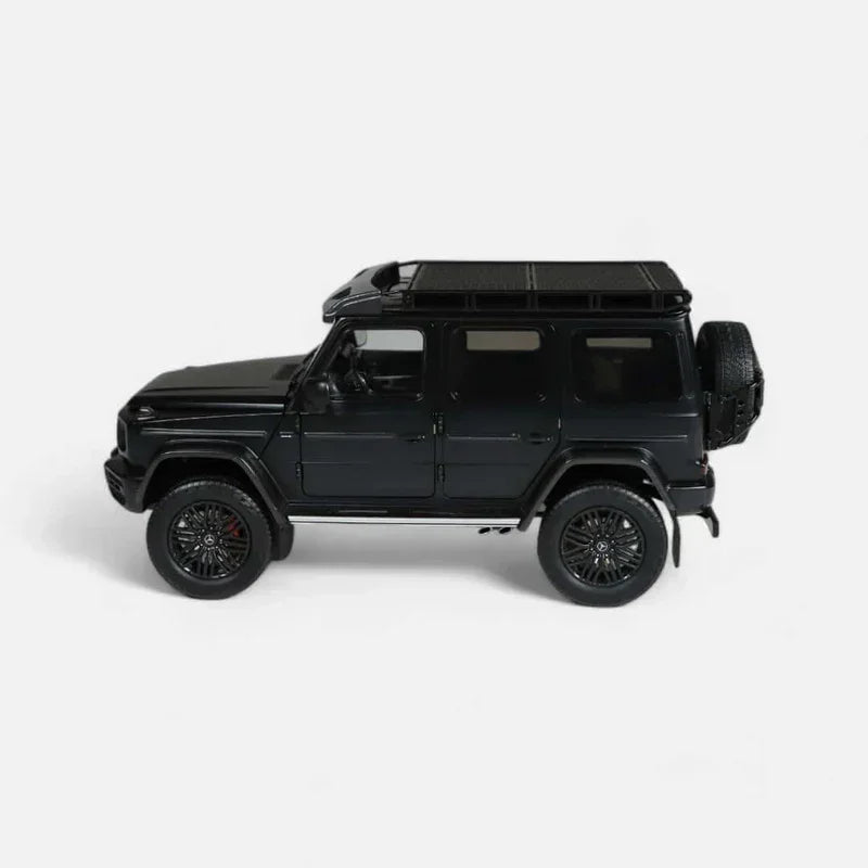 Premium scale diecast model car – Mercedes-AMG G 63 4x4² Offroad, 1:18 Scale (Night black) Collectible