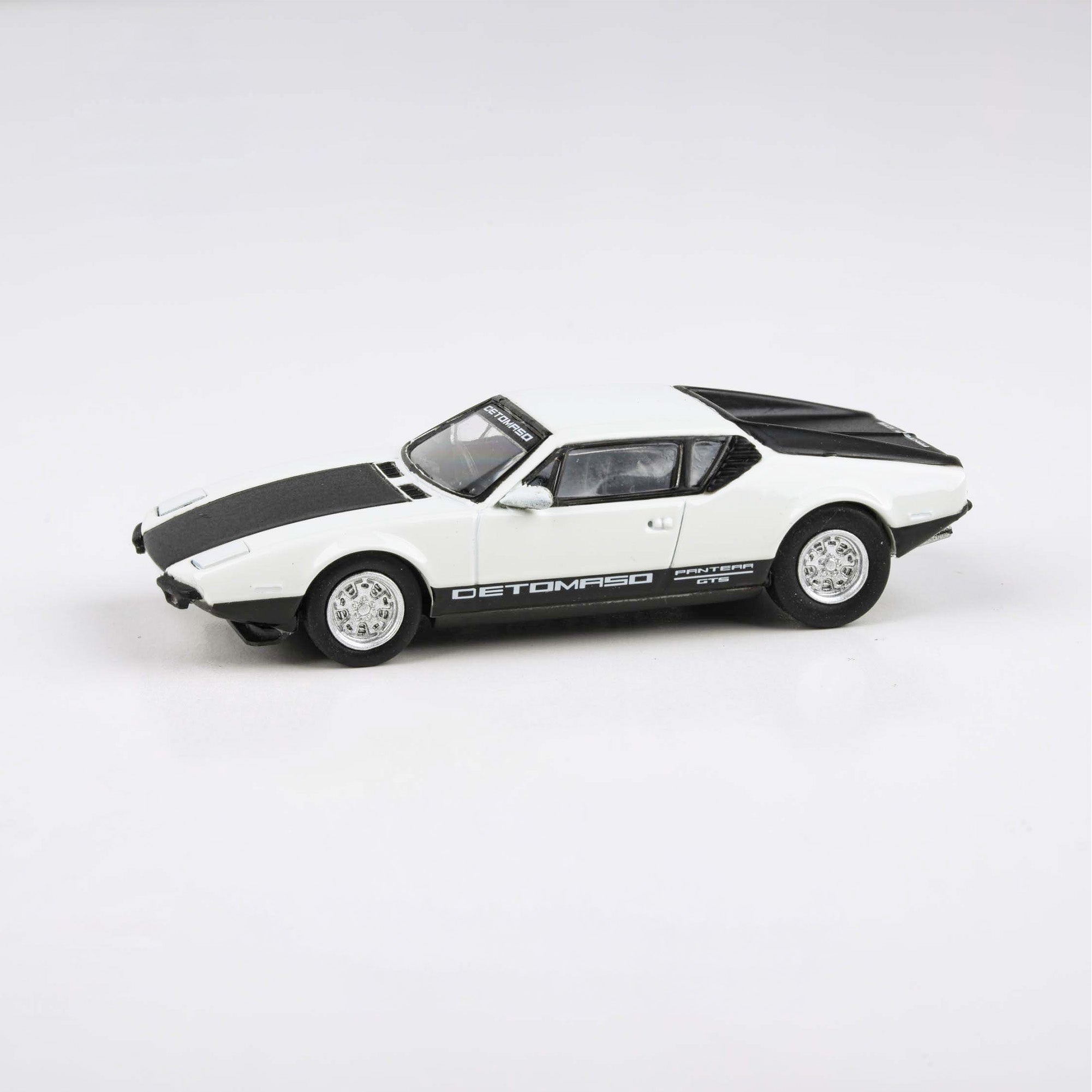 De Tomaso Pantera RHD 1972, 1:64 Scale