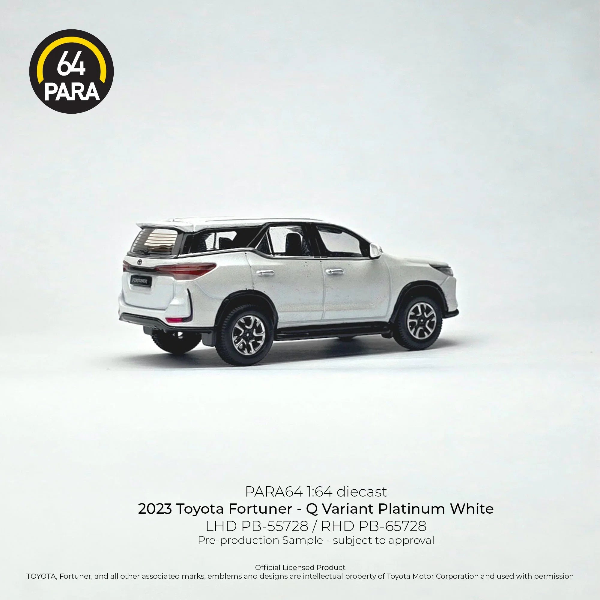 Premium scale diecast model car – *PRE-ORDER* Toyota Fortuner - Q Variant Platinum 2023 (White) Collectible