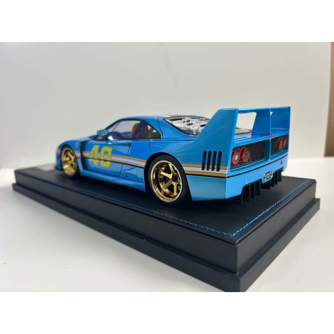International Diecast Show The legend Asia Tour Ferrari F40 Resin (Limited to 30) 2026, 1:18 Scale (Blue)