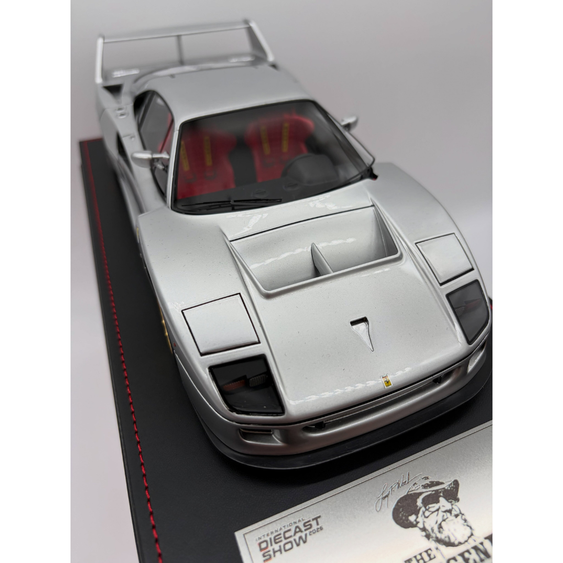 International Diecast Show The legend Asia Tour Ferrari F40 Resin (Limited to 30) 2026, 1:18 Scale (Silver)