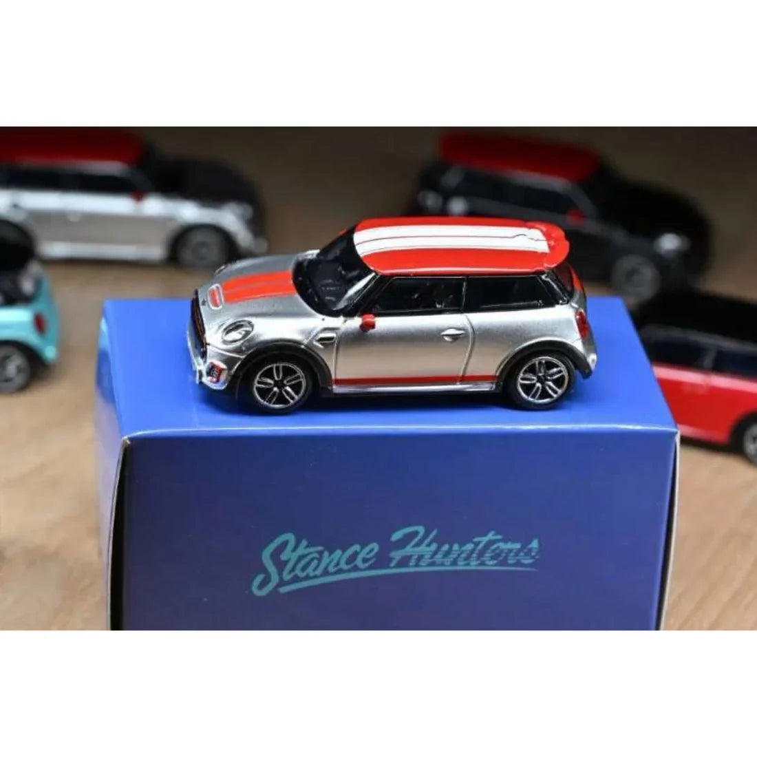 Mini Cooper Silver with Red Roof Top (White & Red Stripes), 1:64 Scale