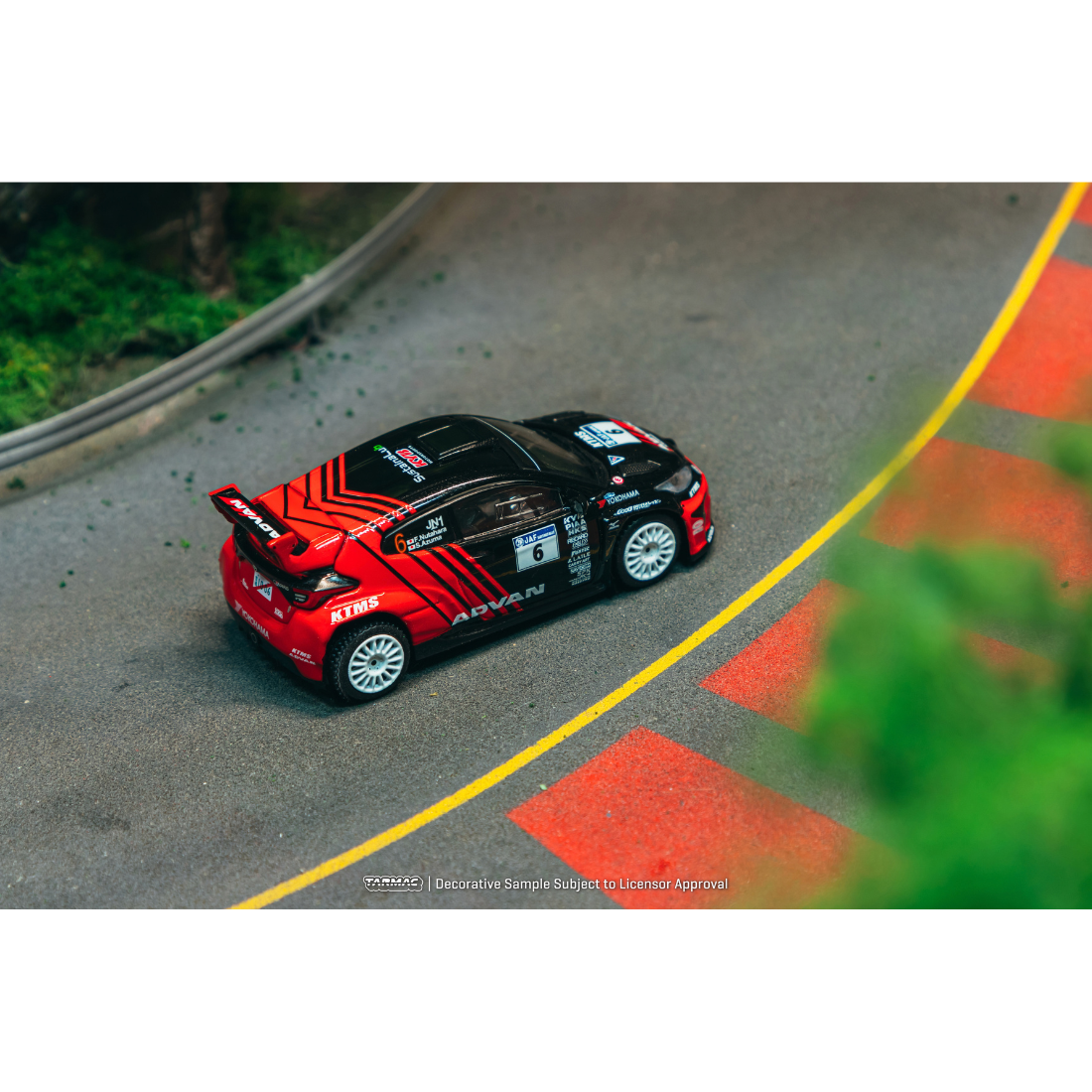 *PRE-ORDER* Toyota GR Yaris Rally2 Japanese Rally Championship 2024 Fumio Nutahara / Shungo Azuma, 1:64 Scale