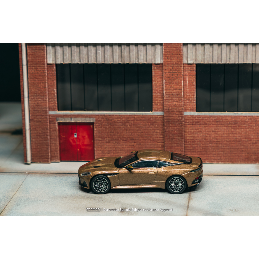 *PRE-ORDER* Aston Martin DBS Superleggera Chance of Chase Car, 1:64 Scale (Brown Metallic)