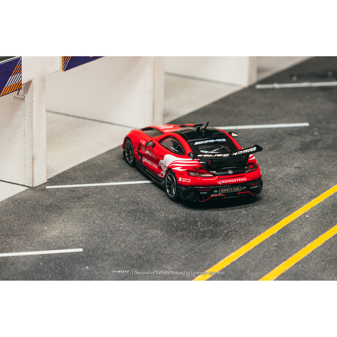 *PRE-ORDER* Mercedes-Benz AMG GT Black Series Safety Car 2026 (Chance of Chase Car), 1:64 Scale