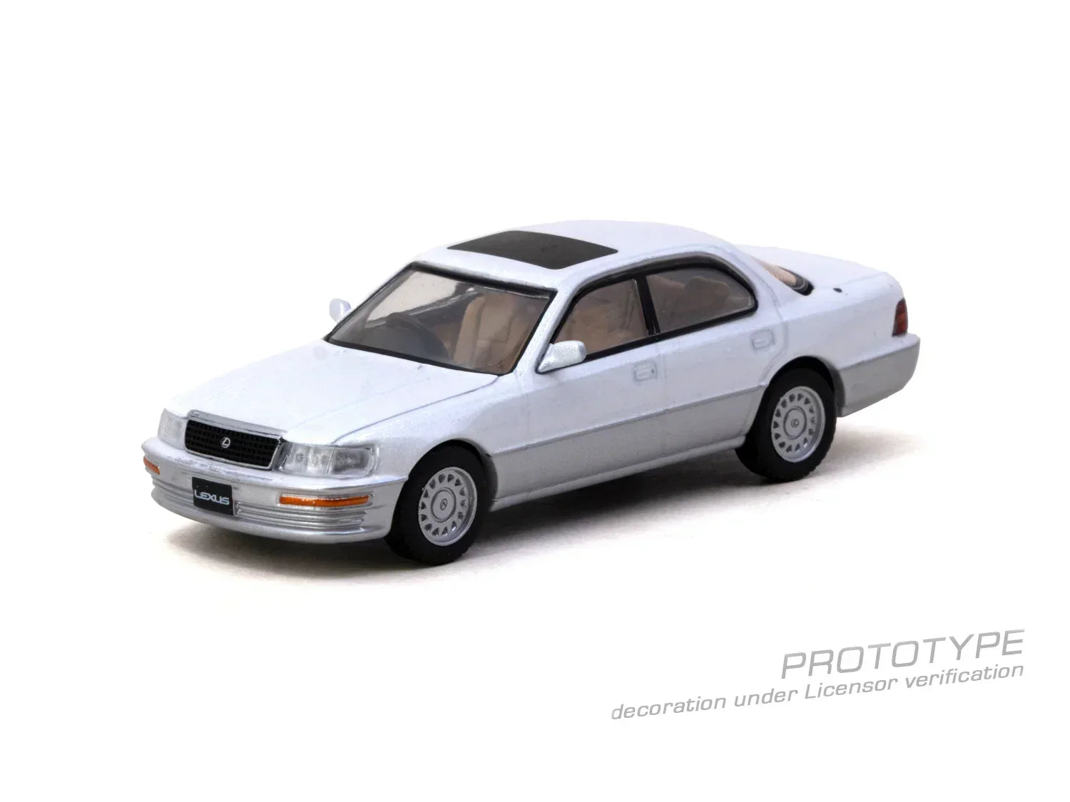 Premium scale diecast model car – *PRE-ORDER* Lexus LS400 (UCF10) Chance of Chase Car (Blister Pack), 1:64 Scale (Pearl White) Collectible