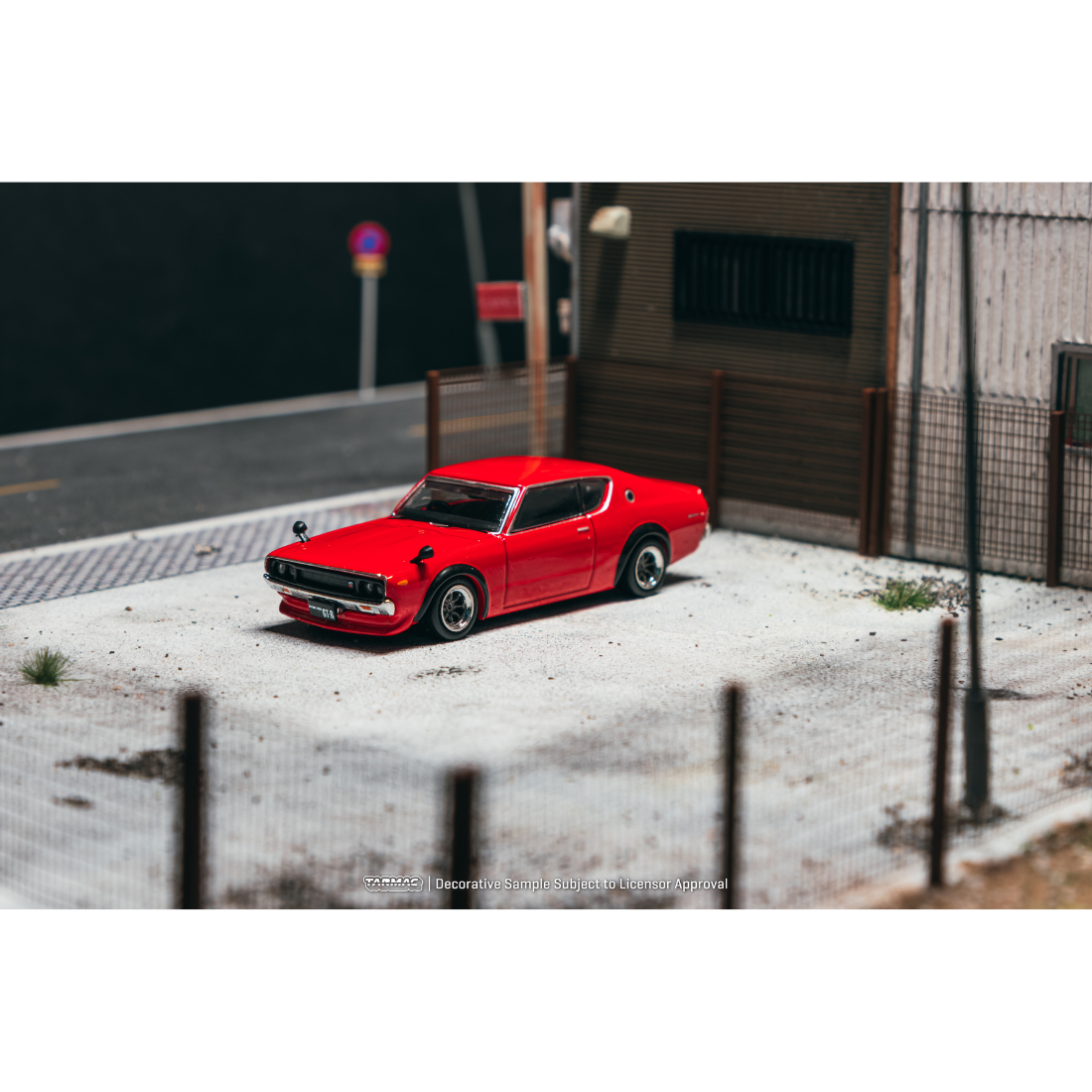 *PRE-ORDER* Nissan Skyline 2000GT-R (KPGC110) (Chance of Chase Car), 1:64 Scale (Red)