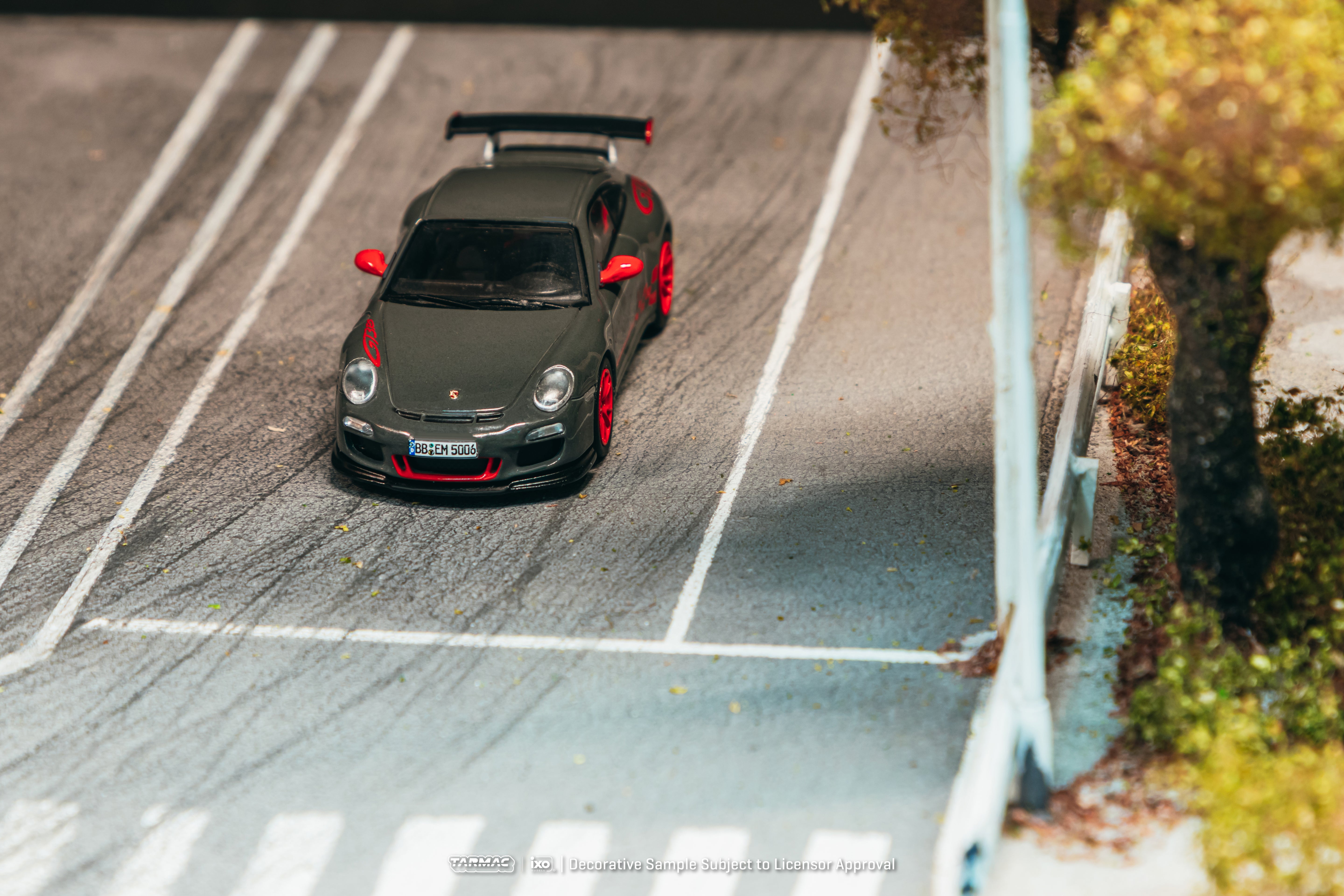 *PRE-ORDER* X iXO Models Porsche 911 GT3 RS (997.2) Chance of Chase Car (Blister Pack), 1:64 Scale (Grey)