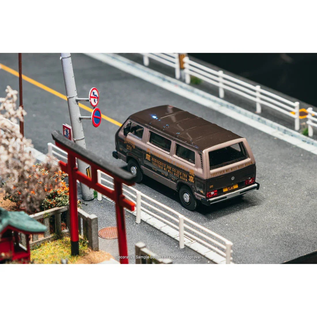 Premium scale diecast model car – *PRE-ORDER* GRS X Tarmac Works Volkswagen T3 Van (Chance of Chase Car), 1:64 Scale Collectible