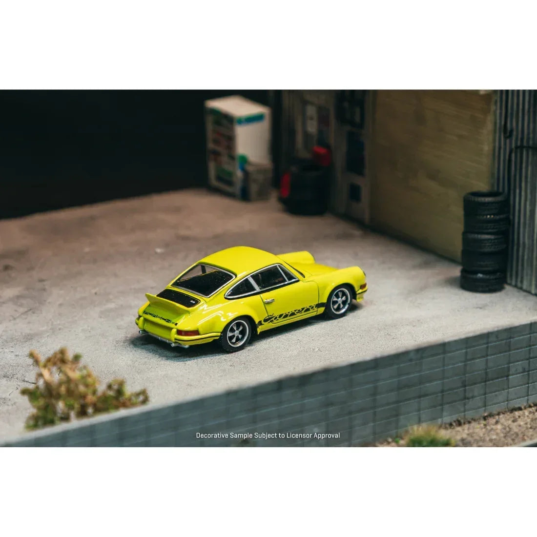 Premium scale diecast model car – *PRE-ORDER* Porsche 911 Carrera RS 2.7 Lightweight Chance of Chase Car (Yellow) Collectible