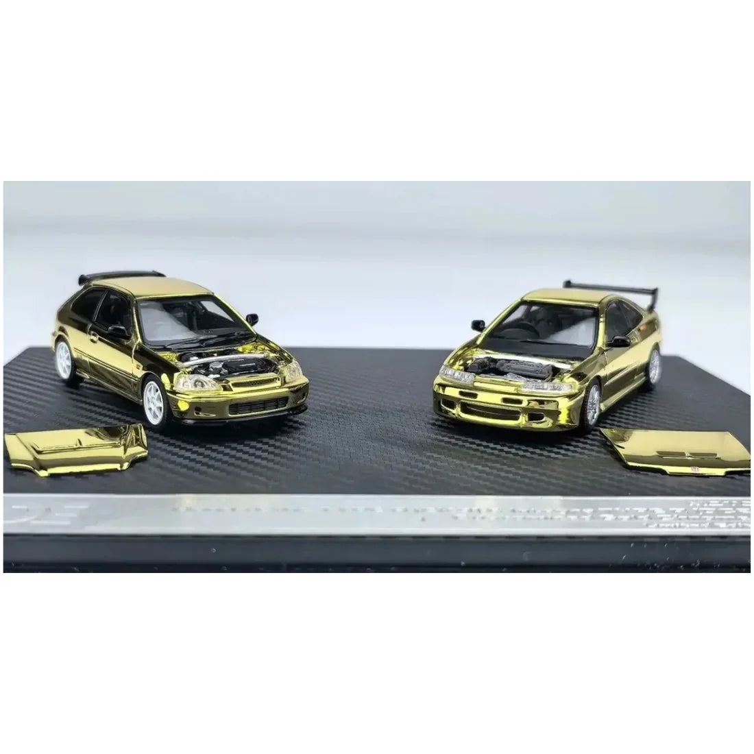 Premium scale diecast model car – *TDE 2026* Honda Civic Type R (EK9) & Integra Type R (Mugen) Twin Set (Limited to 299 Sets), 1:64 Scale (Gold Chrome) Collectible