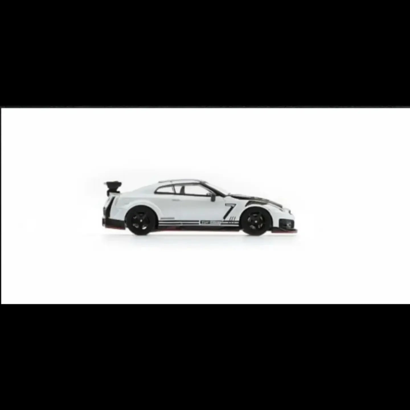 Premium scale diecast model car – *TMCS 2026* Top Secret 35GT-R White Pearl Matte with Carbon Bonnet, 1:64 Scale Collectible