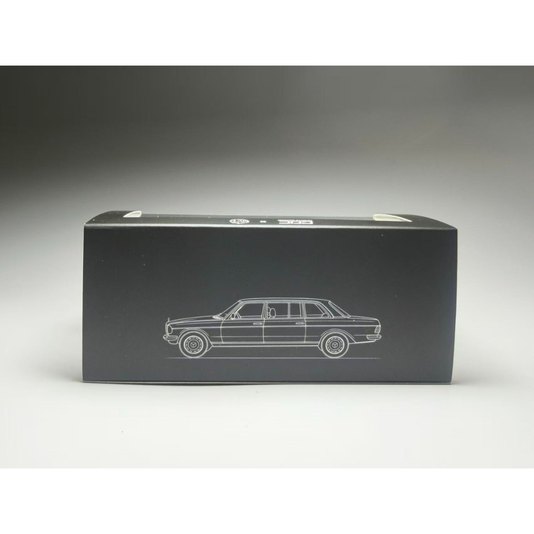 *TMCS 2026* Mercedes Benz W123, 1:64 Scale (Ivory)