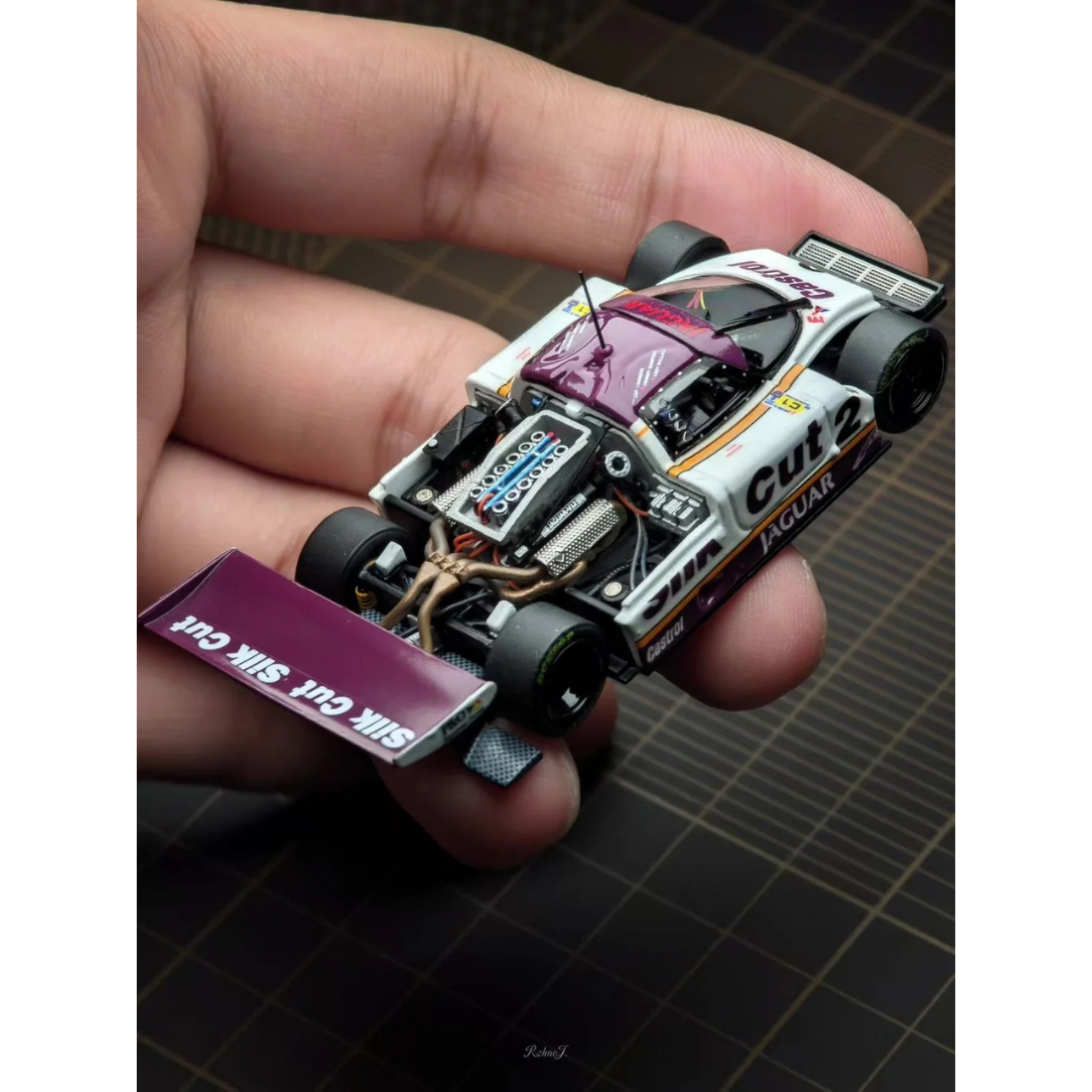 *PRE-ORDER* Jaguar XJR-9 Lemans White-Purple LeMans Winner 1988 Livery, 1:64 Scale