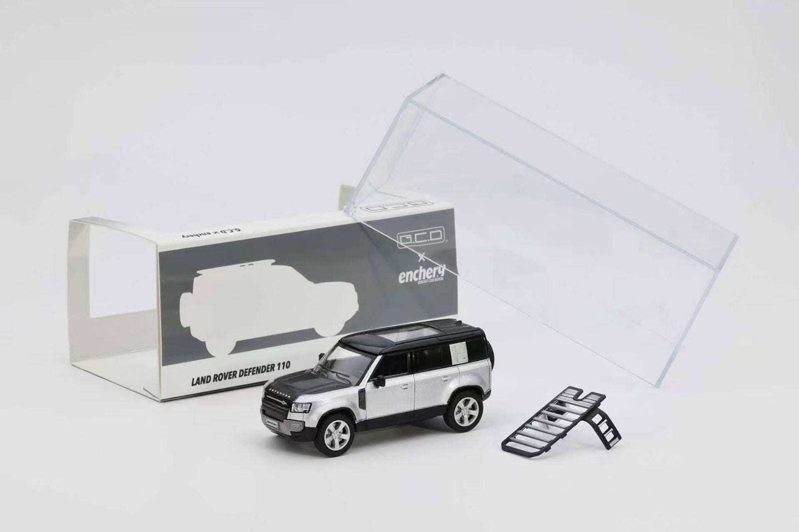 *PRE-ORDER* Land Rover Defender 110 2021, 1:64 Scale (Silver)