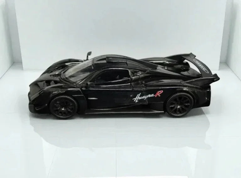 Pagani Huayra R, 1:32 Scale (Black)