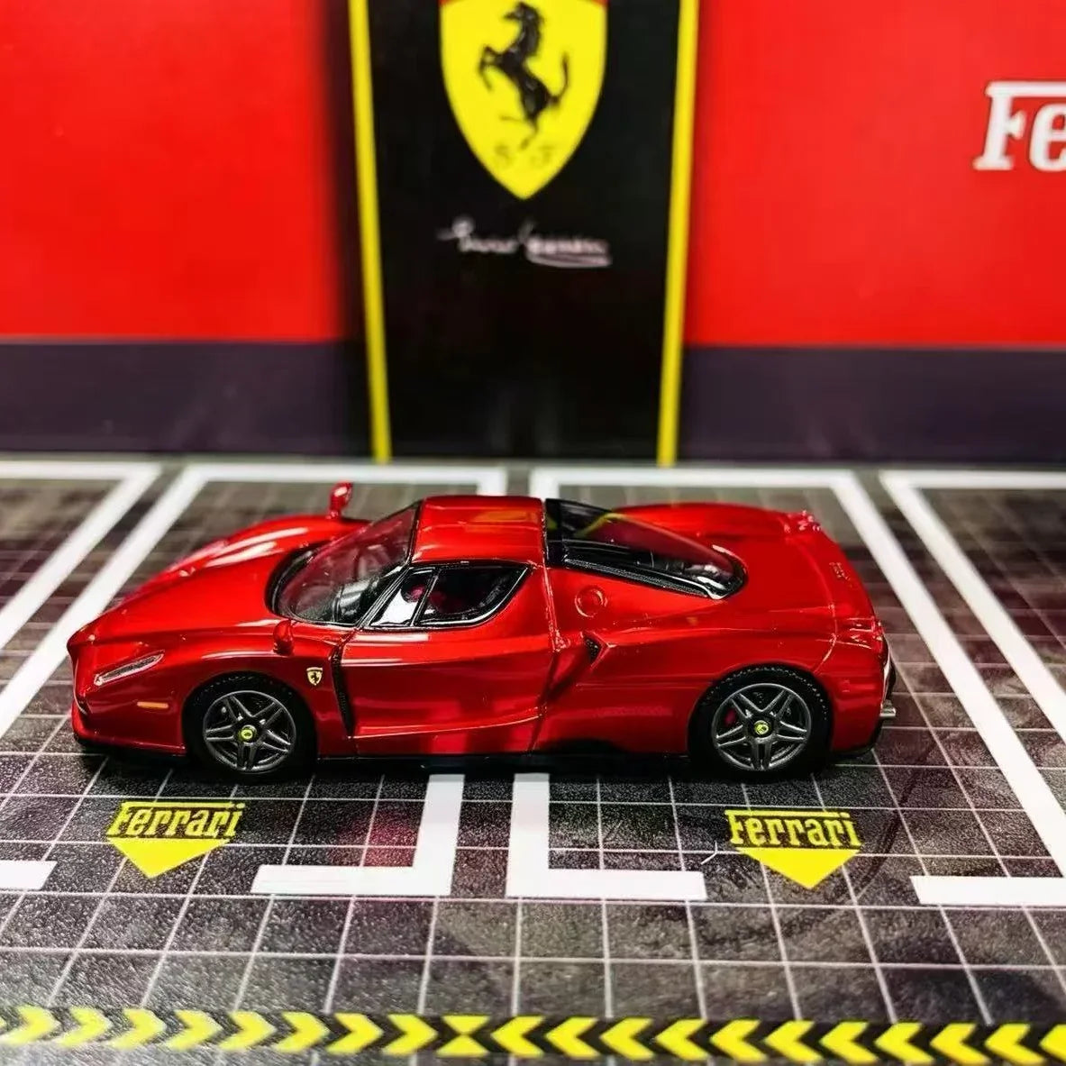 Premium scale diecast model car – *PRE-ORDER* Ferrari Enzo (Visible Engine), 1:64 Scale (Metallic Red) Collectible