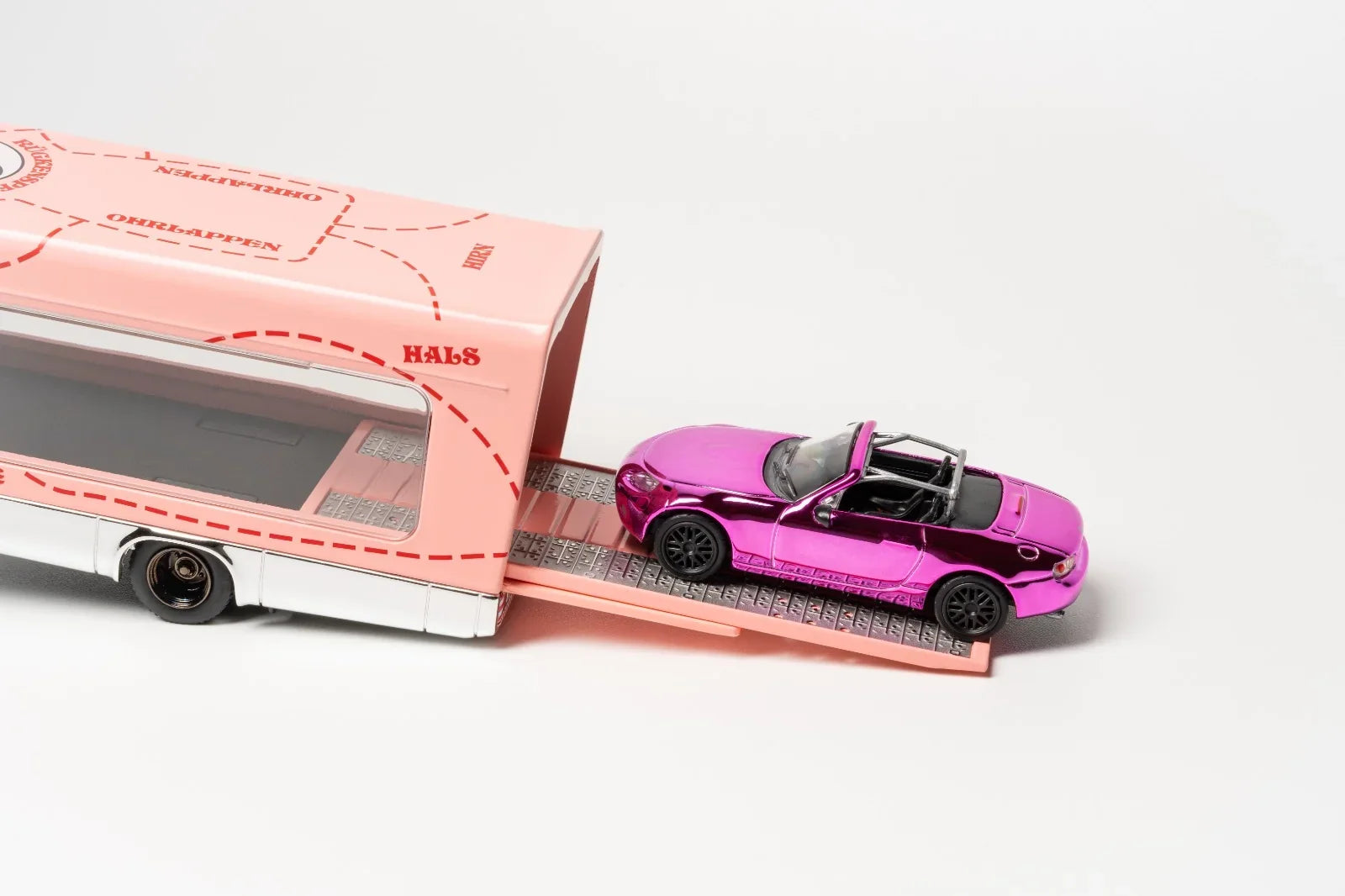 Premium scale diecast model car – *PRE-ORDER* Fuso Fighter (1024) Transporter with MX-5 Spec Miata (NC1) Pink (Limited Gift Set), 1:64 Scale Collectible