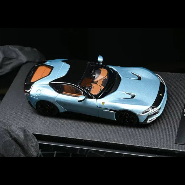 Ferrari 12 Cilindri Coupe (Azzurro California Blue), 1:64 Scale