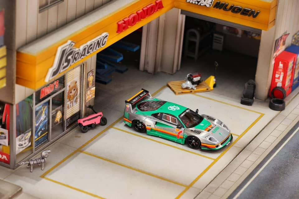 *PRE-ORDER* Liberty Walk F40 RAW 7-Eleven Livery, 1:64 Scale