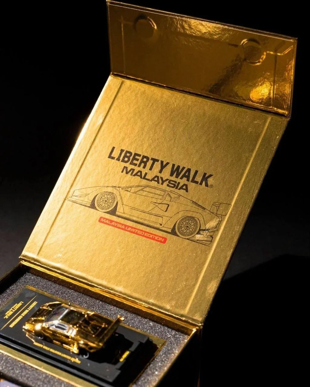 *PRE-ORDER* Liberty Walk x INNO64 Lamborghini Countach (Chrome Gold), 1:64 Scale