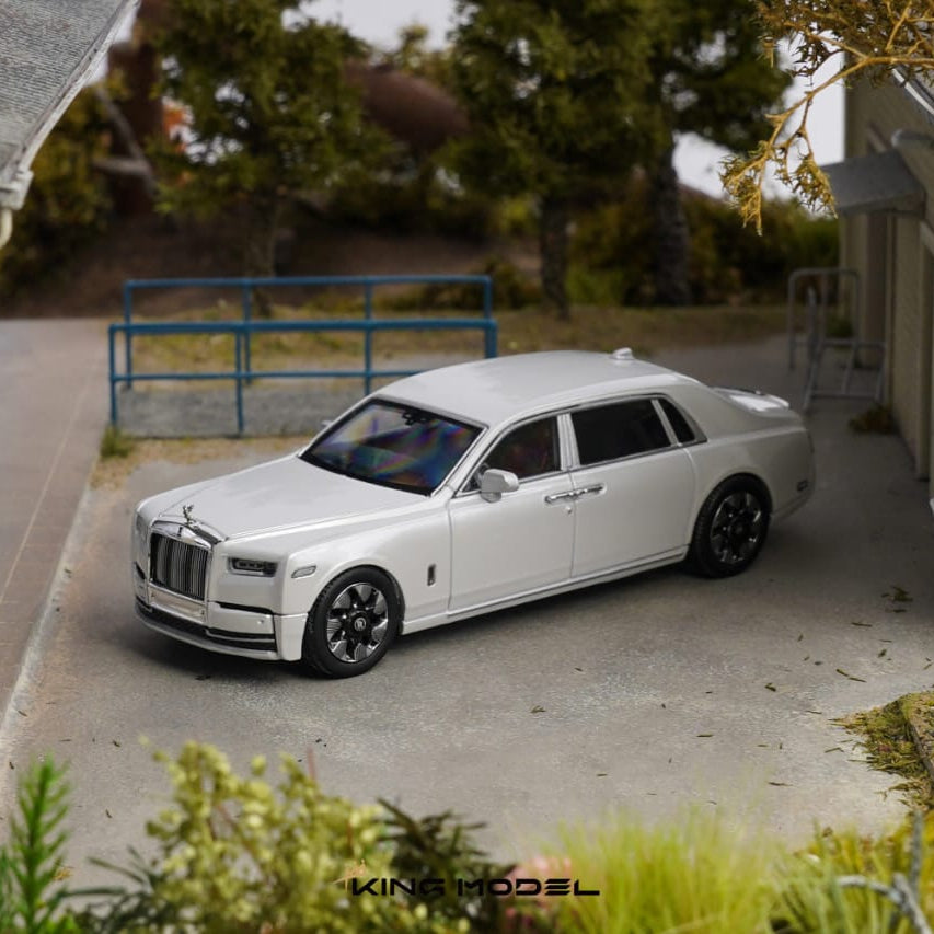 *PRE-ORDER* Rolls Royce Phantom VIII, 1:64 Scale (Metallic White)
