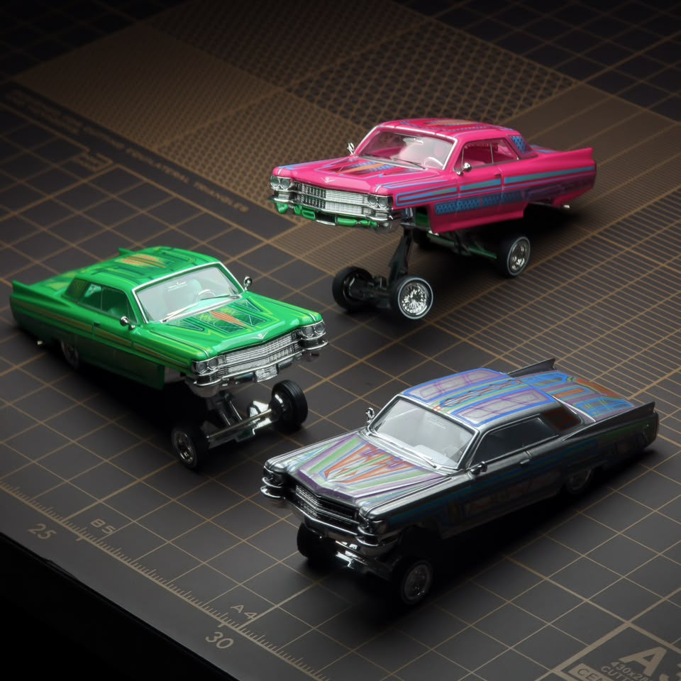 *PRE-ORDER* Cadillac DeVille Coupe Jump Car Silver ribbon with flowers 1964, 1:64 Scale