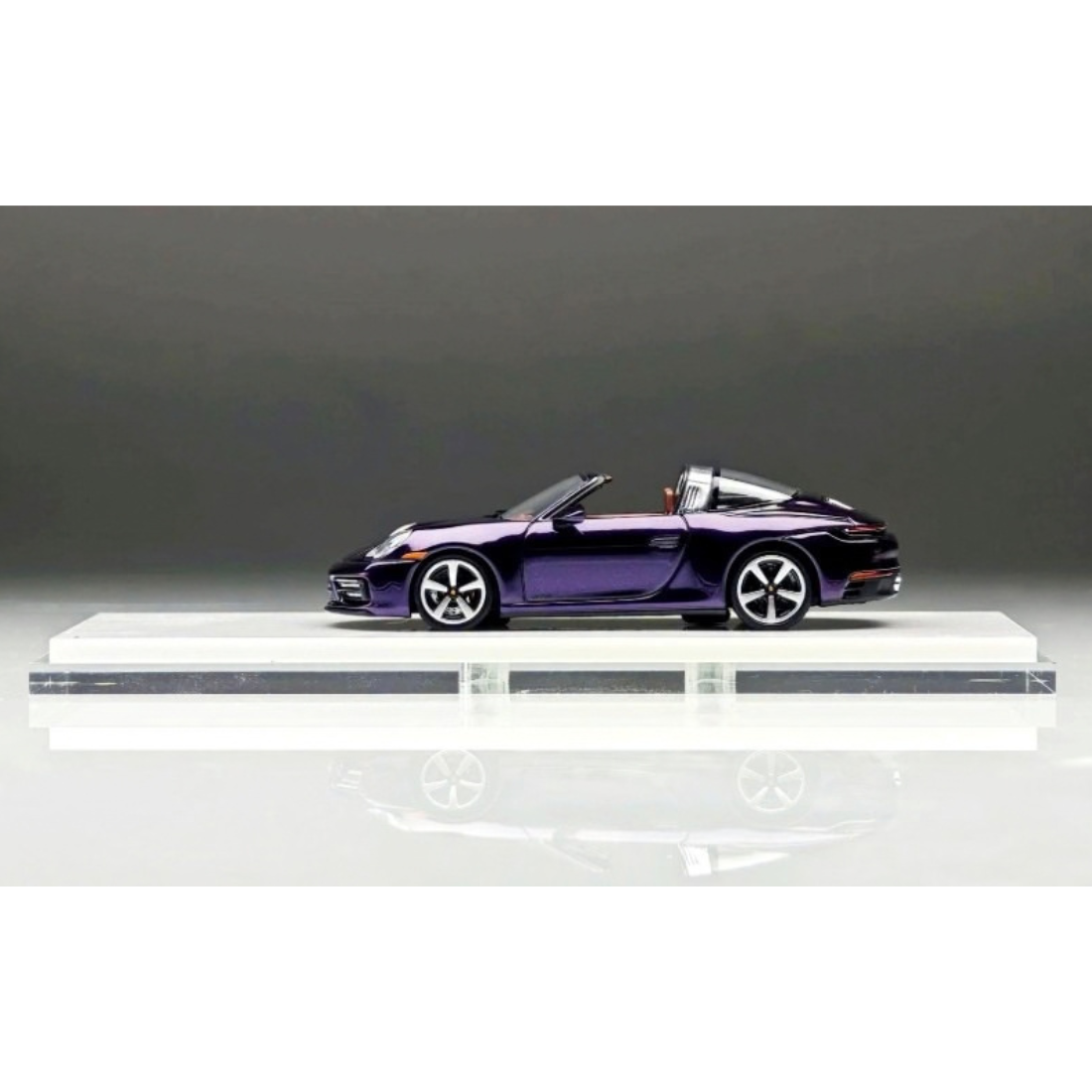 *PRE-ORDER* Porsche 992 Targa, 1:64 Scale (Metallic Purple)
