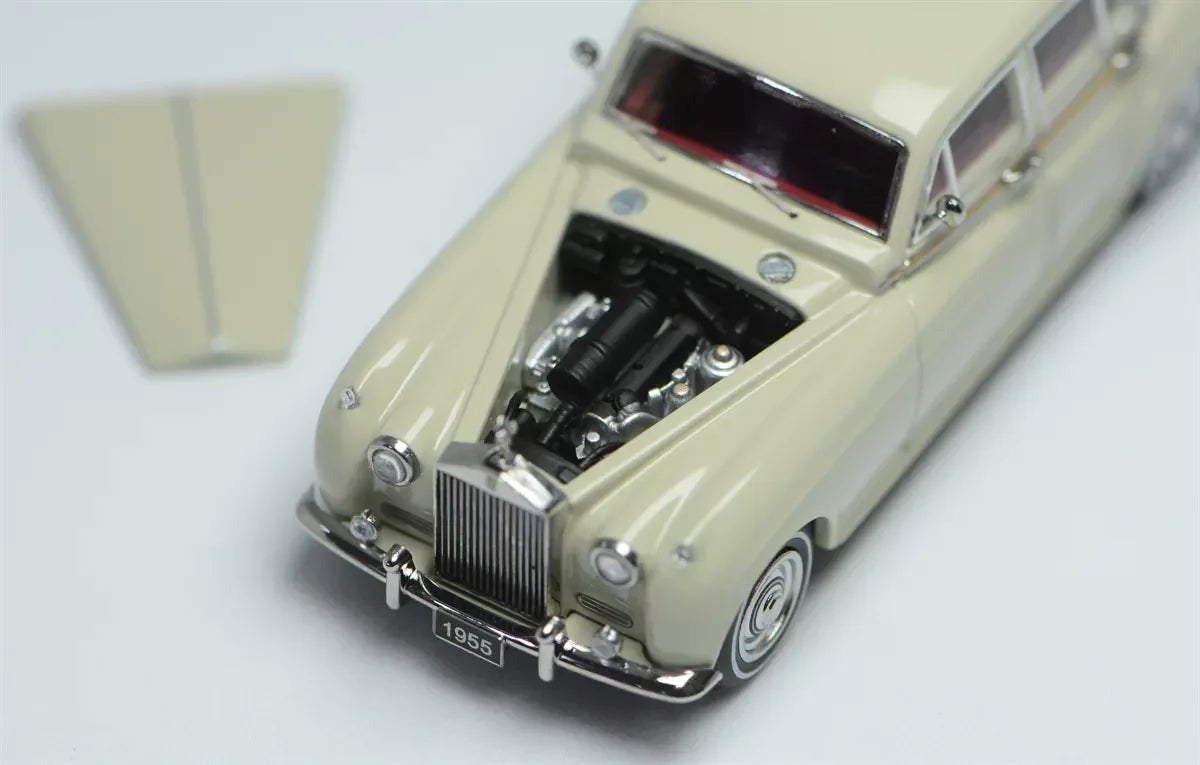 Premium scale diecast model car – Rolls Royce Silver Cloud 1955, 1:64 Scale (Ivory) Collectible