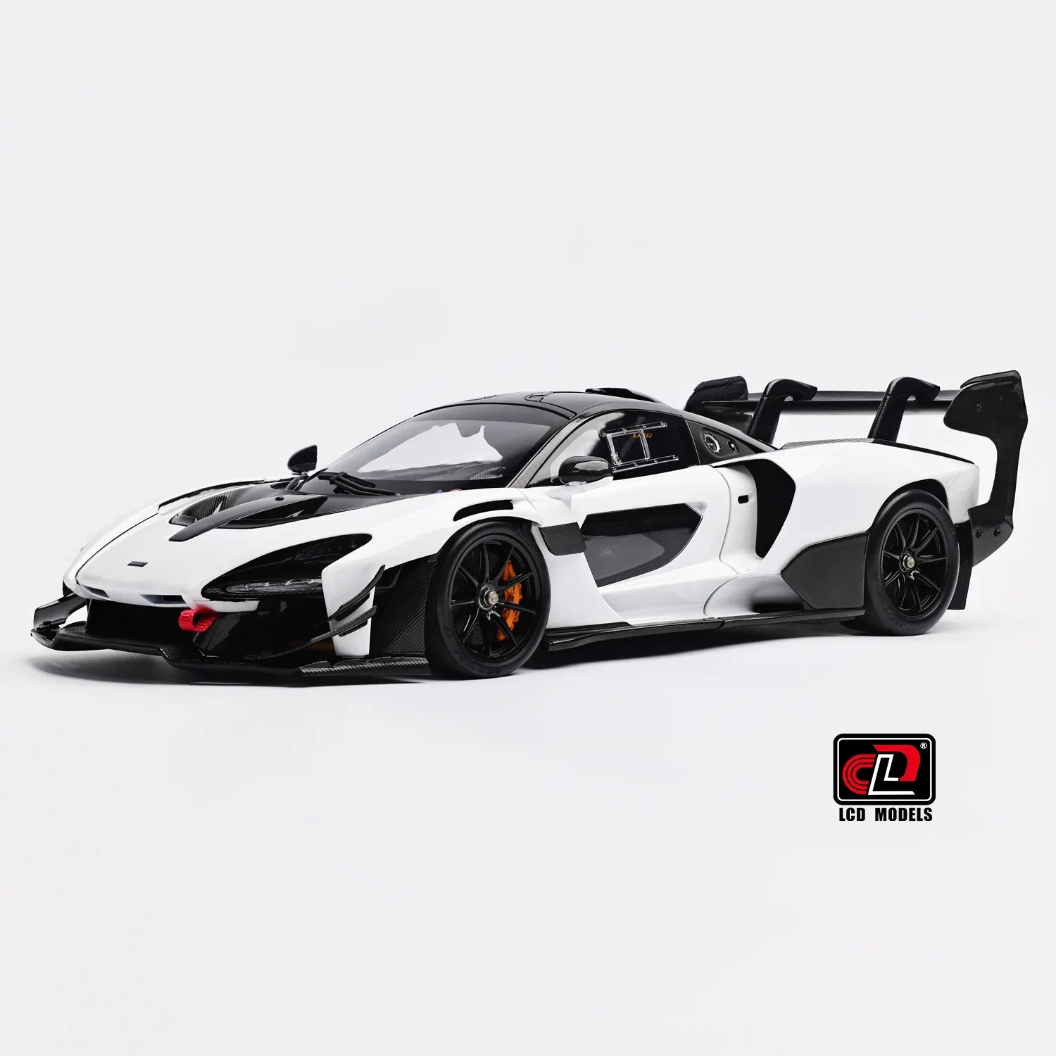 Premium scale diecast model car – McLaren Senna GTR, 1:18 Scale (White) Collectible