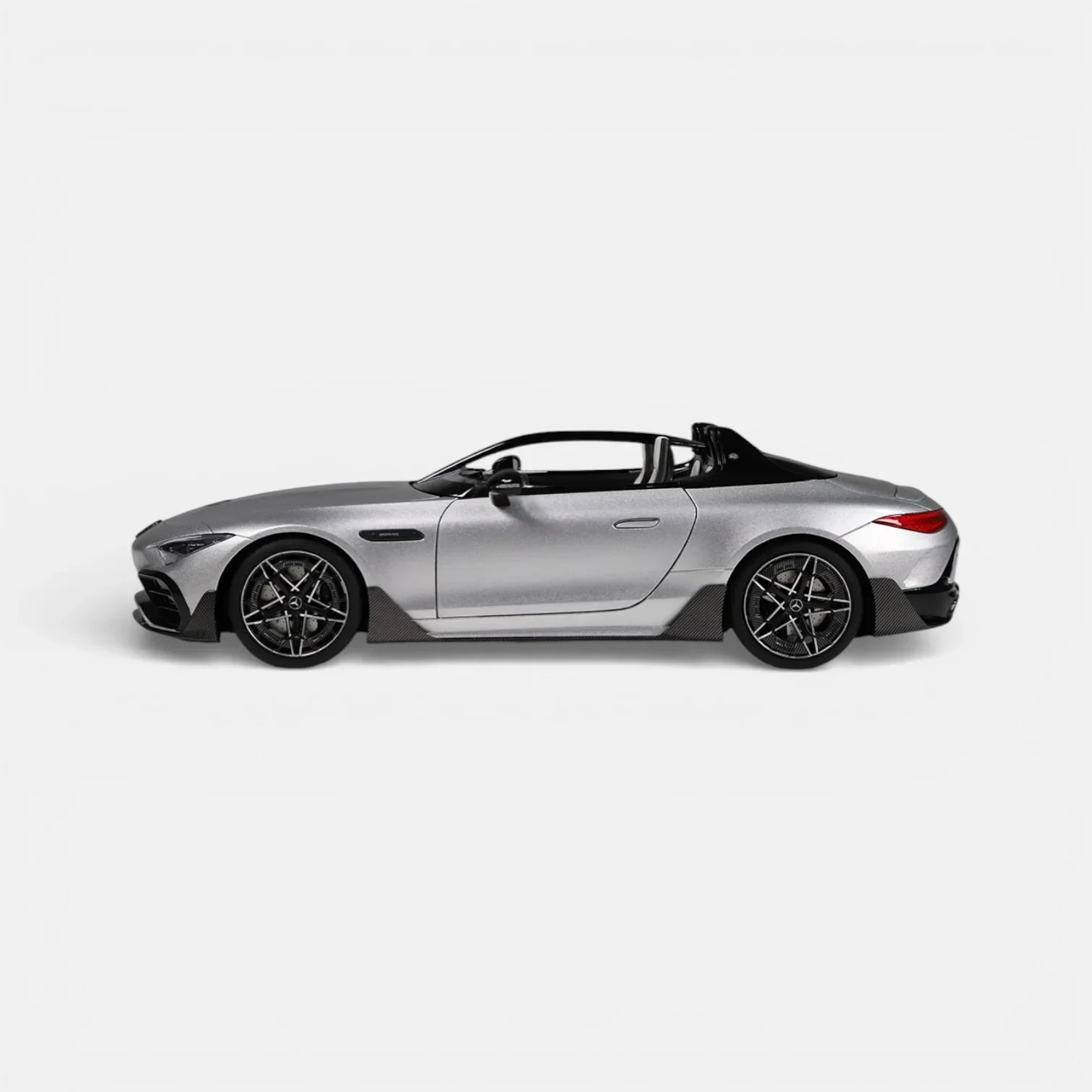 Premium scale diecast model car – Mercedes-AMG PureSpeed, 1:18 Scale (Silver) Collectible