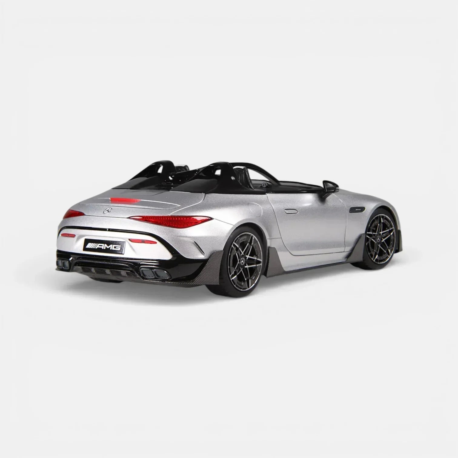 Premium scale diecast model car – Mercedes-AMG PureSpeed, 1:18 Scale (Silver) Collectible