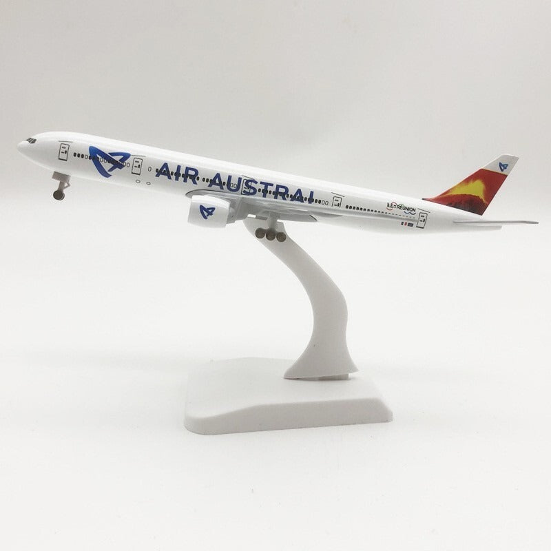 AUSTRAL AIR Boeing777 Model Airplanes, 1:200 Scale