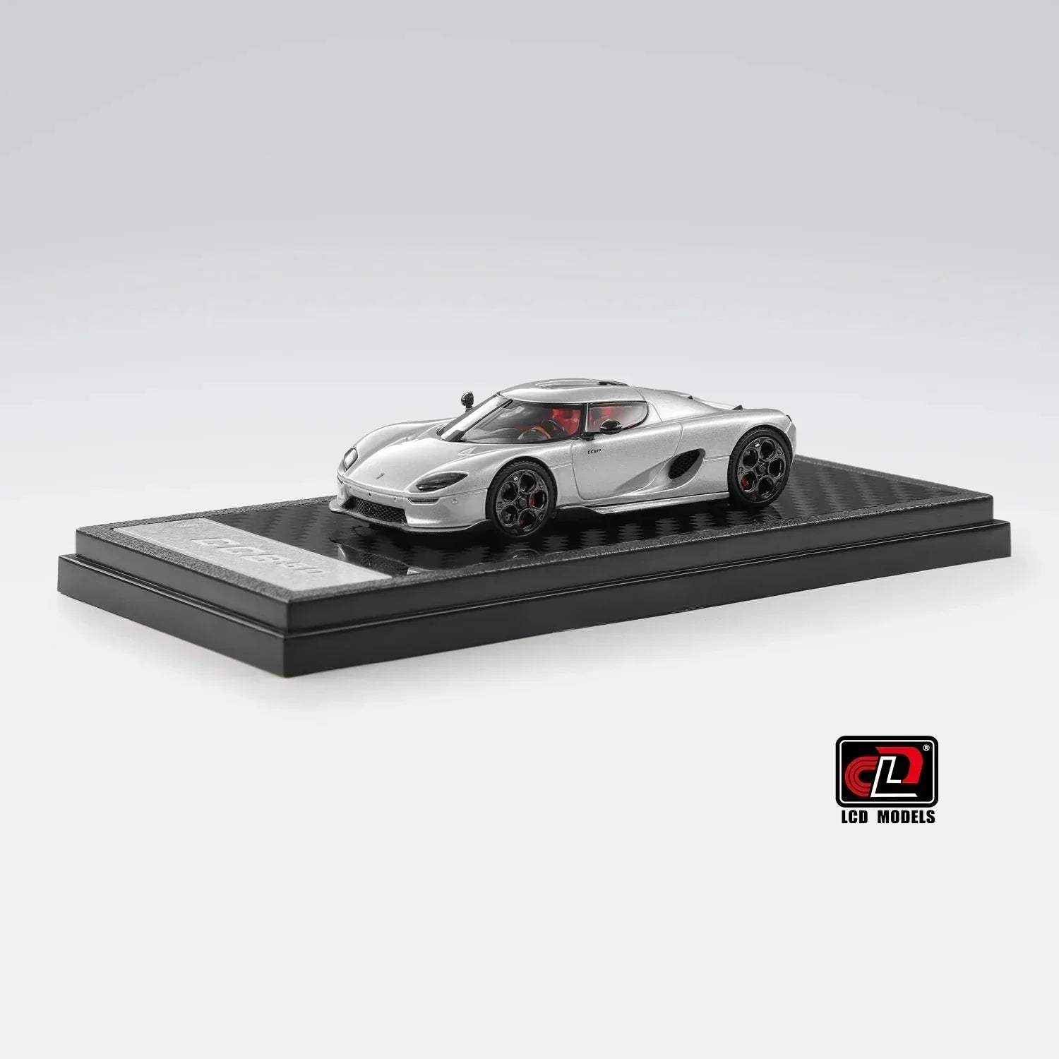 Premium scale diecast model car – Koenigsegg CC850, 1:64 Scale (Silver) Collectible