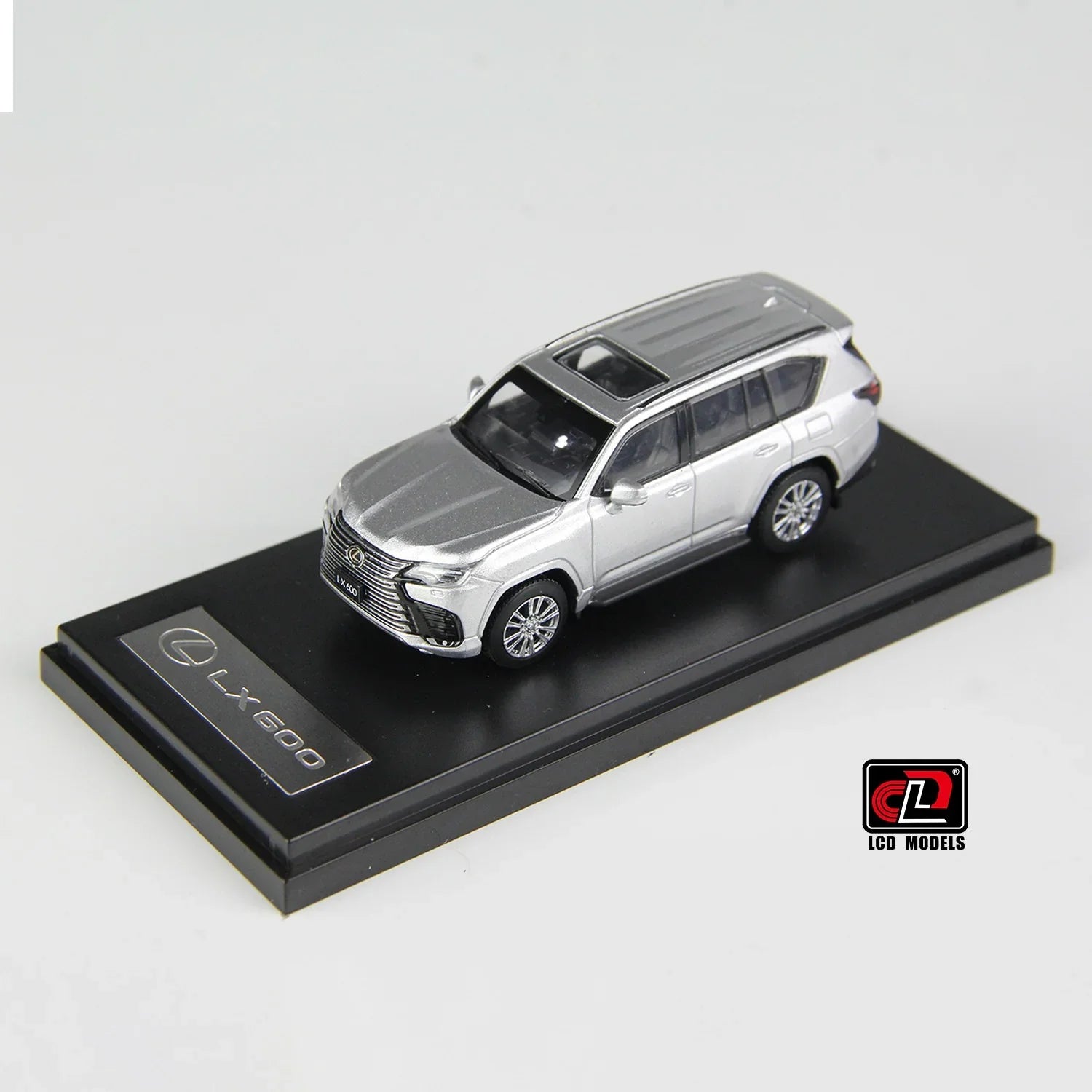 Premium scale diecast model car – LEXUS LX600, 1:64 Scale (Silver) Collectible
