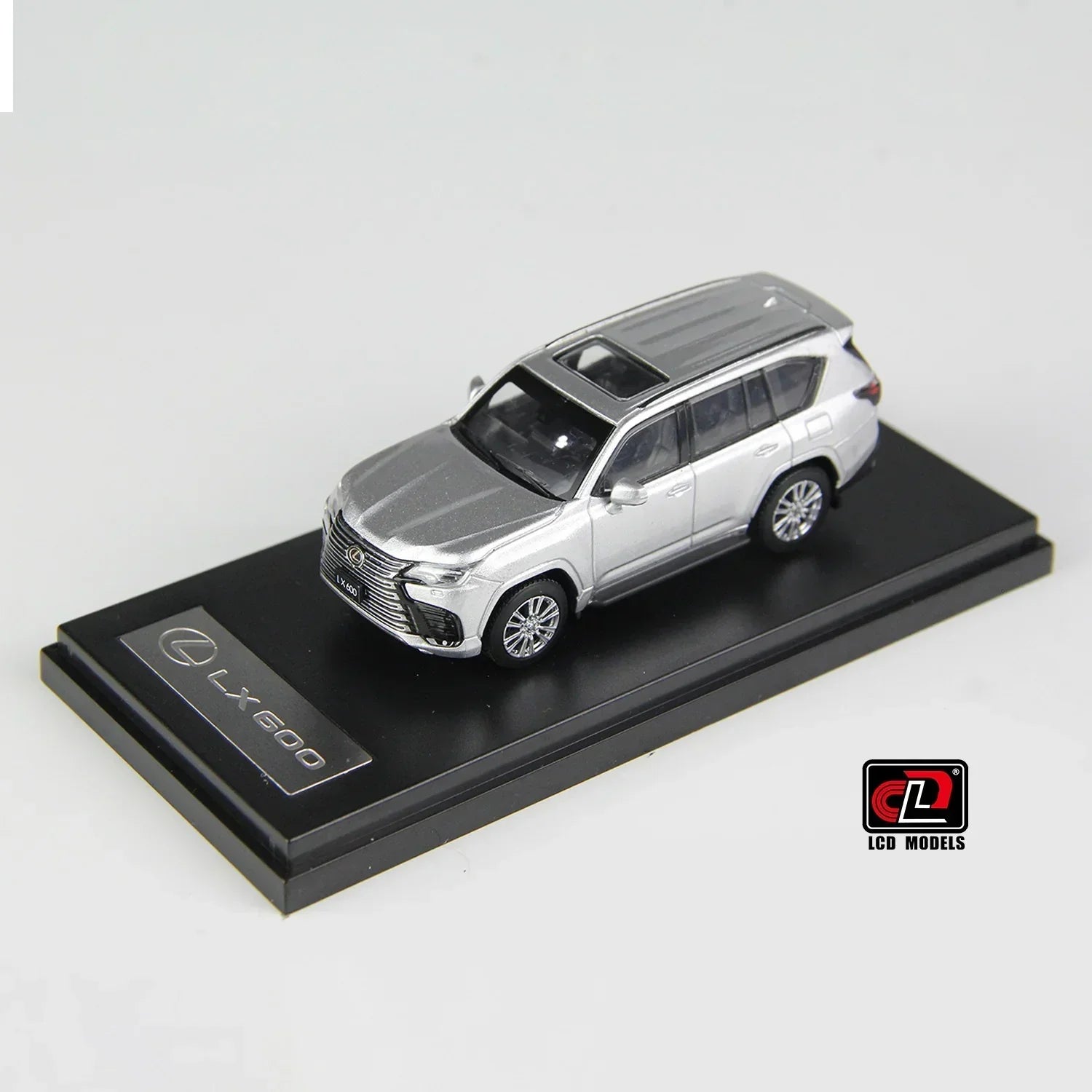 Premium scale diecast model car – LEXUS LX600, 1:64 Scale (Silver) Collectible